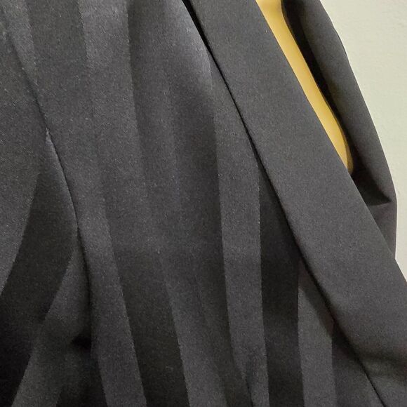Women's Black Striped Blazer - Picture 2 of 8